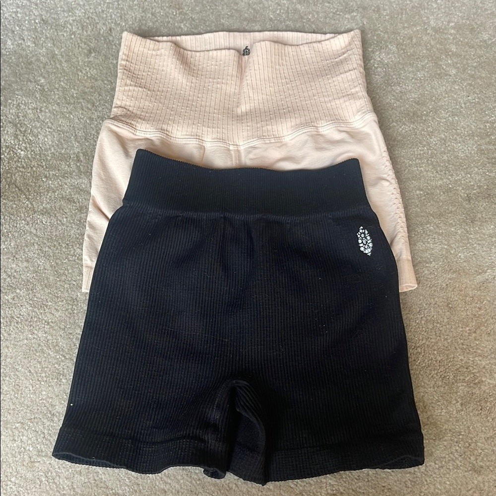 Black and Tan High-Waisted Bike Shorts